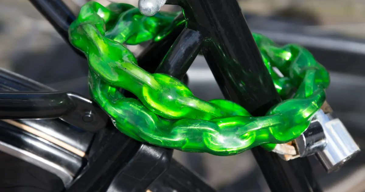 Jak wybrać idealne zapięcie rowerowe? Przewodnik po bezpieczeństwie jednośladu